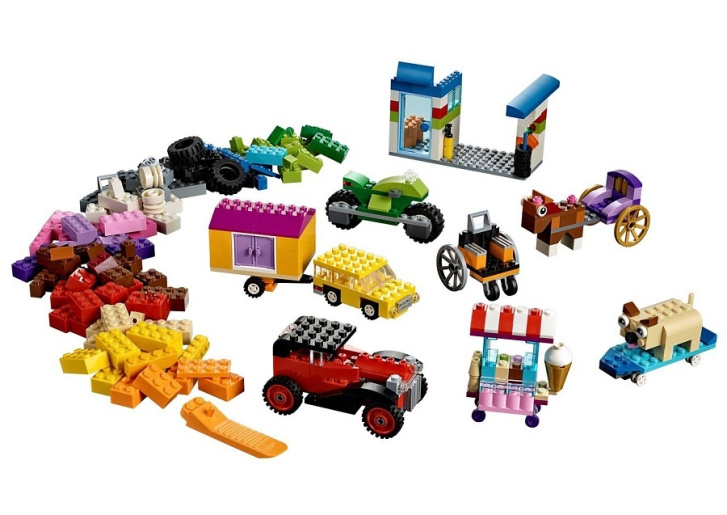 10715 LEGO CLASSIC - Kocky na kolieskach