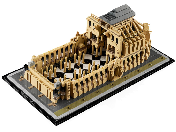21061 Lego Architecture – Notre-Dame v Paríži
