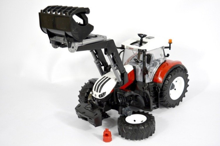 Bruder – Traktor s nakladačom