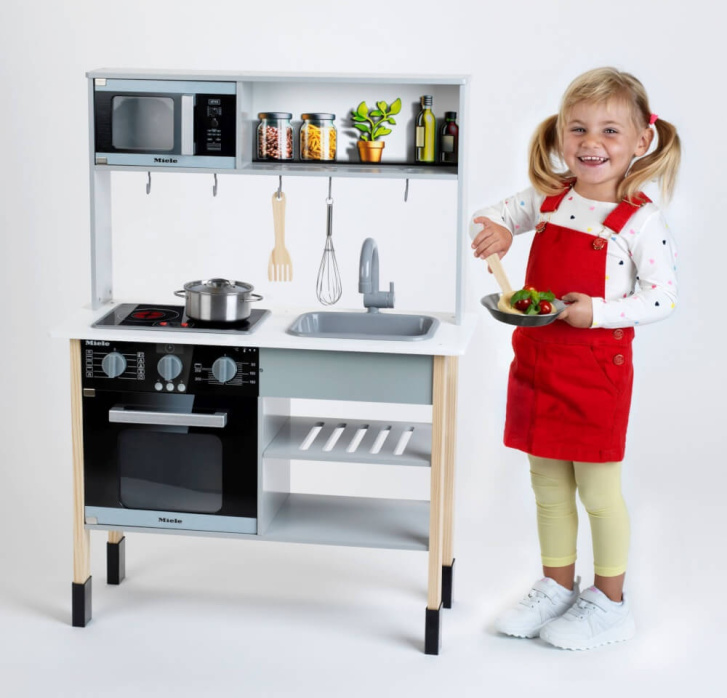 Miele - Drevená kuchynka