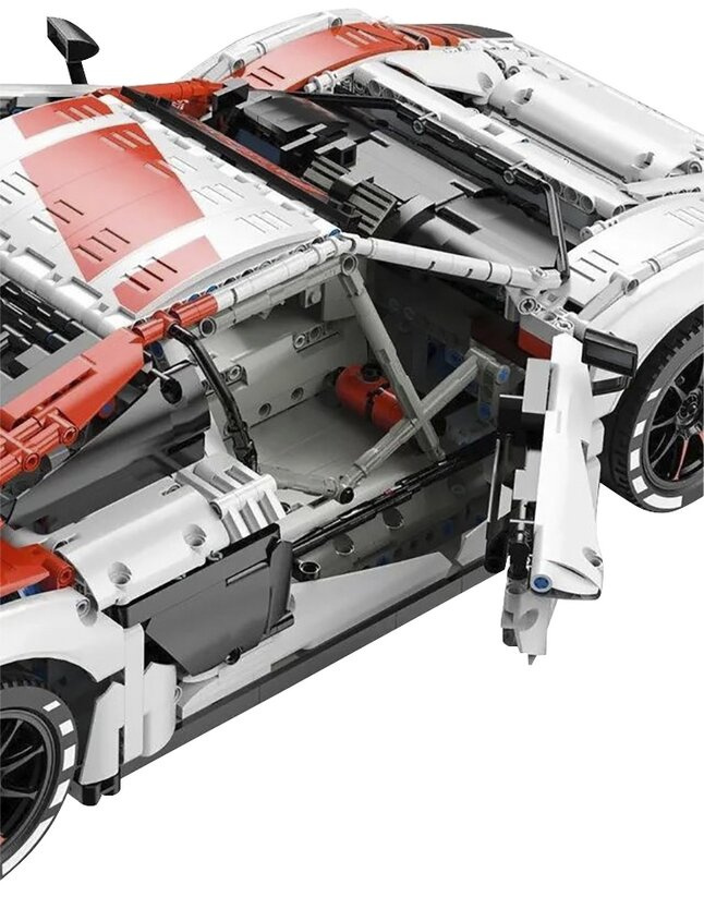 Stavebnica Audi R8 LMS GT3 1:8