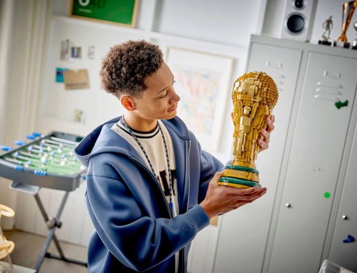 43020 Lego Editions – Oficiálna trofej Majstrovstiev sveta vo futbale FIFA