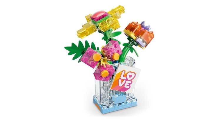 31383 Lego Creator - Flakón na parfum zdobený kvetmi