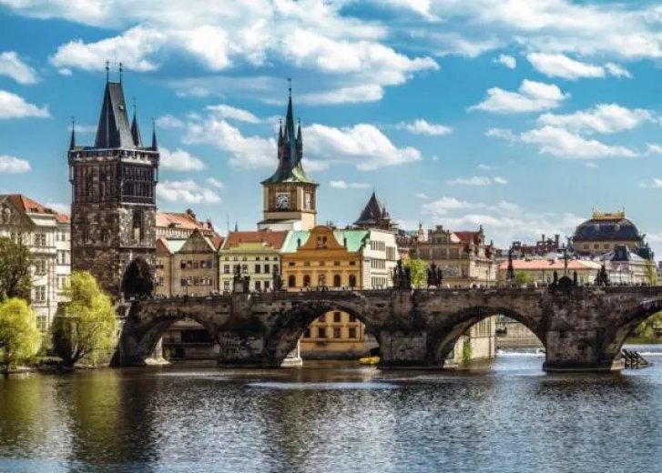 Puzzle 1000 –  Pohľad na Karlov most