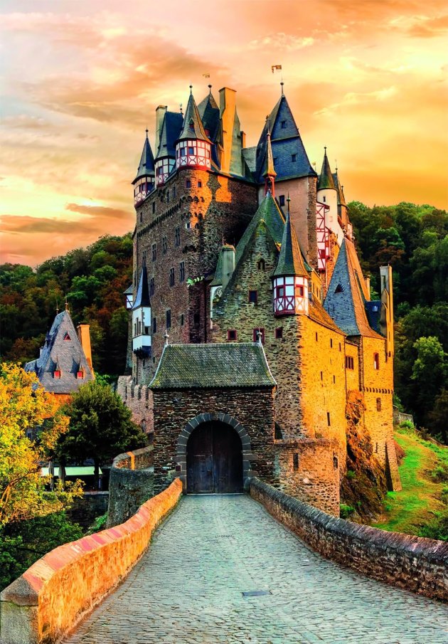 Puzzle 1000 - Zlatá hodinka na hrade Eltz